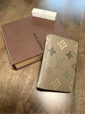 Louis Vuitton Monogram Pocket Organizer